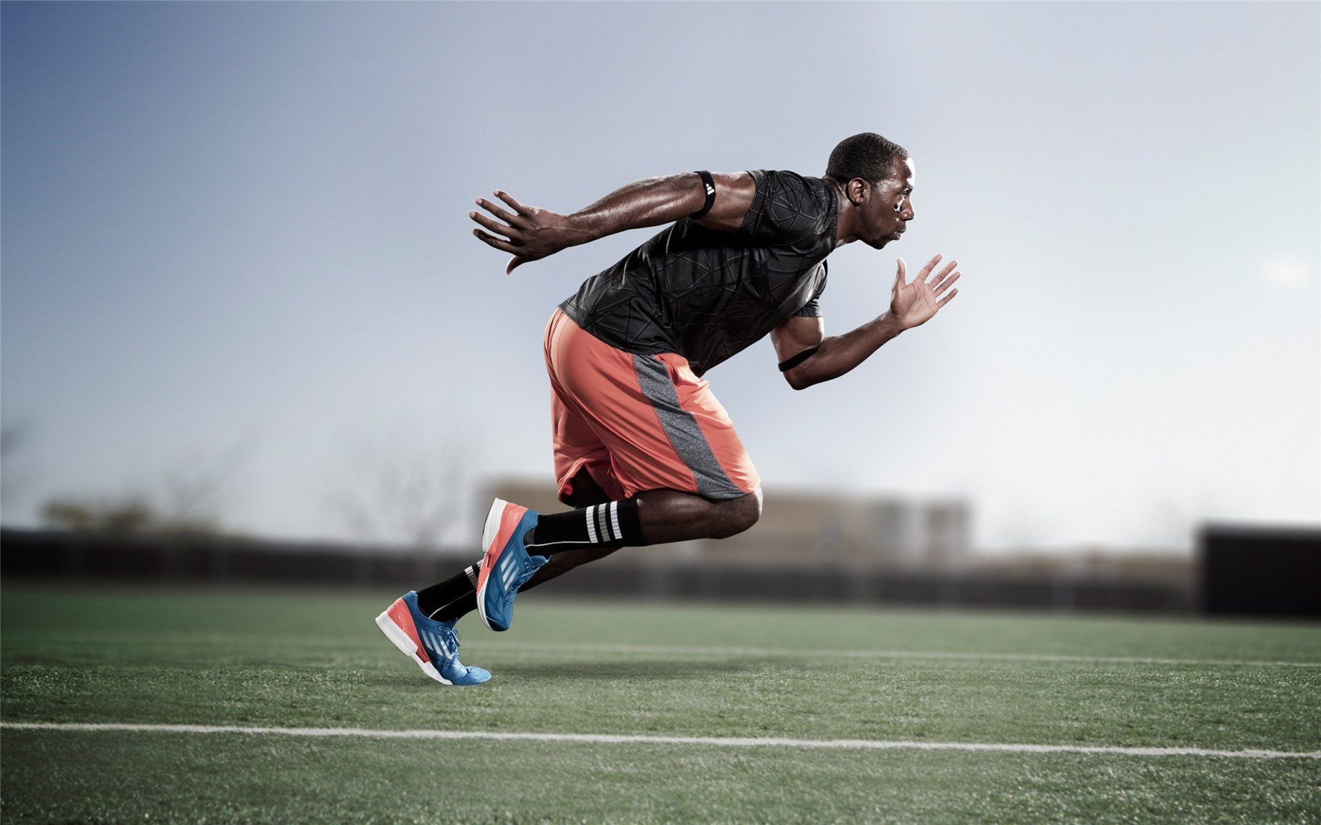 AYX SPORTS-曼联豪取多连胜，向联赛冠军发起冲刺